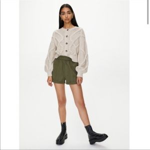 Aritzia utility shorts
